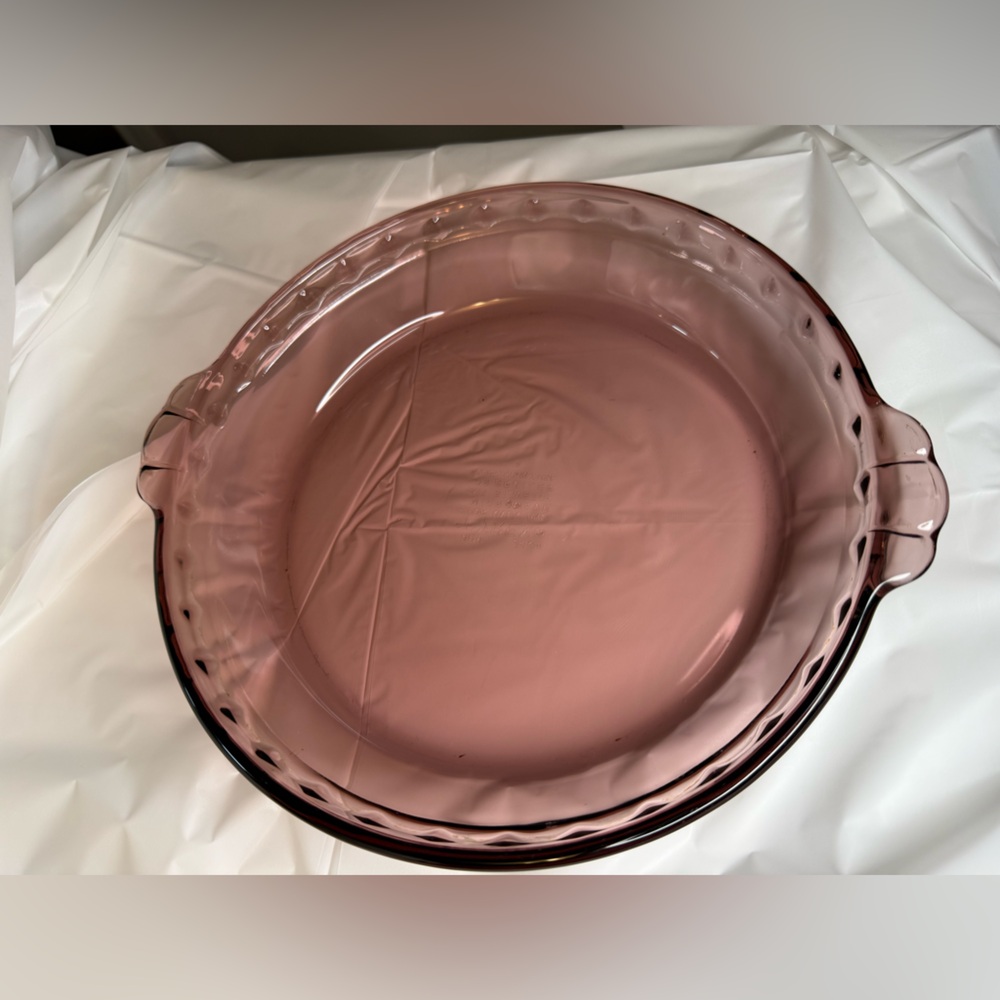 Vintage Pyrex Cranberry Fluted Pie Plate